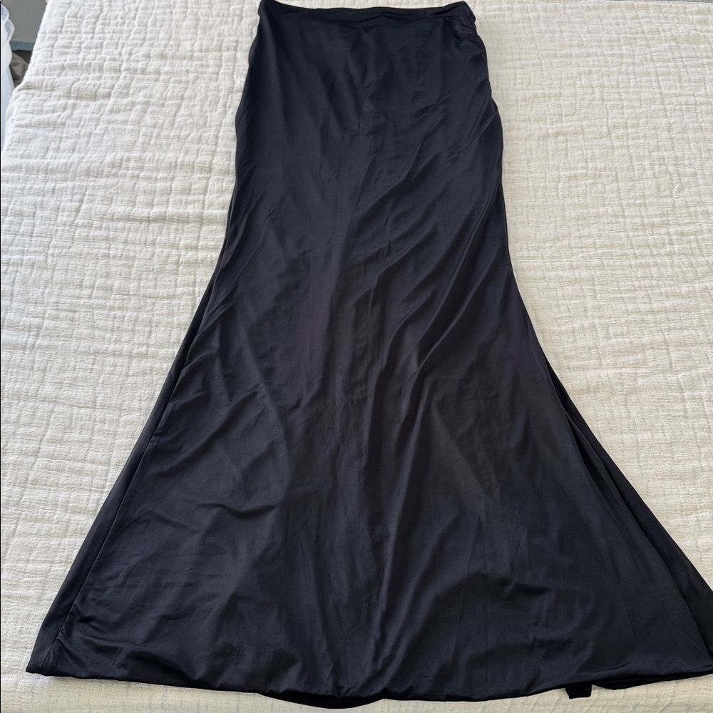Oh Polly Black Ruched Skirt Set - Picture 9 of 11